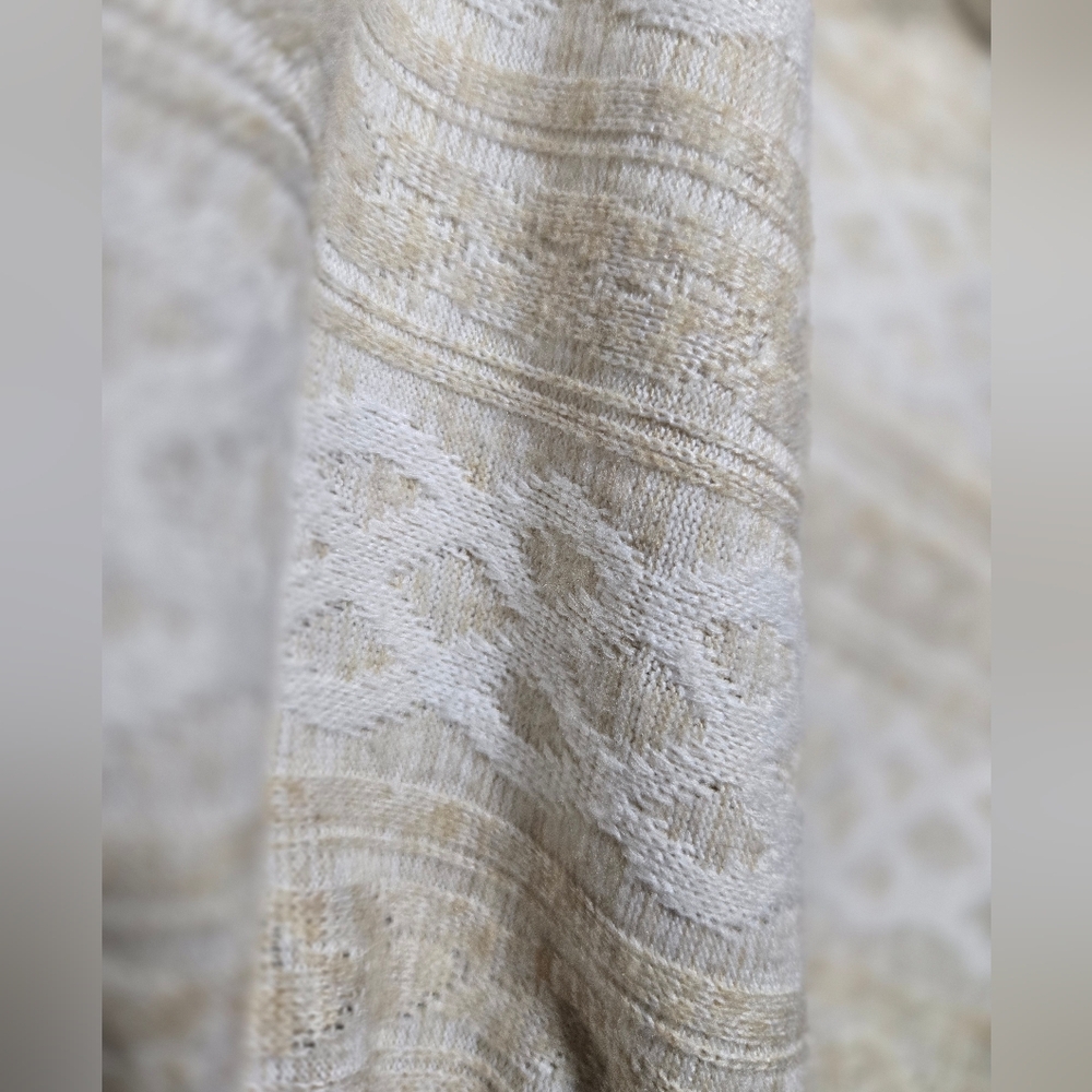 Gimmicks by BKE Boho Lace Detail Mixed Print Top Size Large Beige Cream‎ - Picture 3 of 7